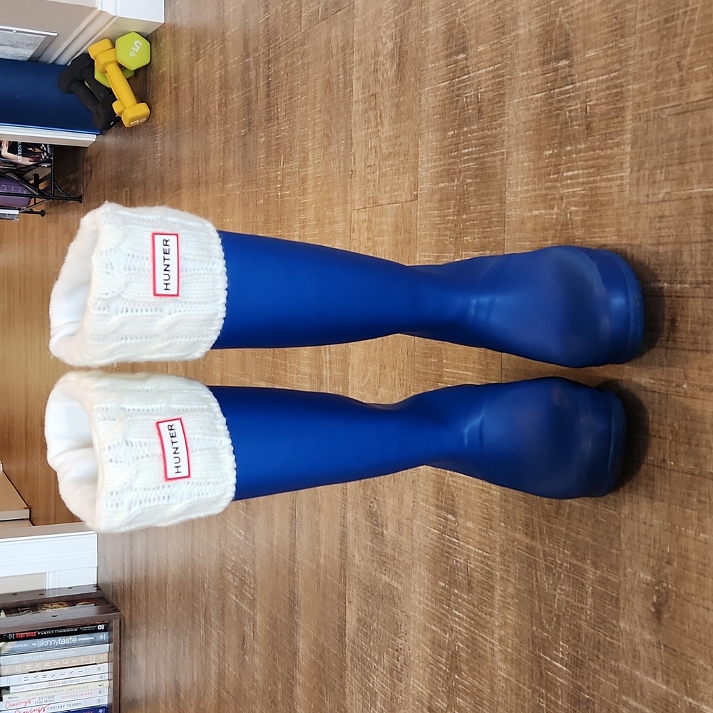 Hunter tall boots in blue